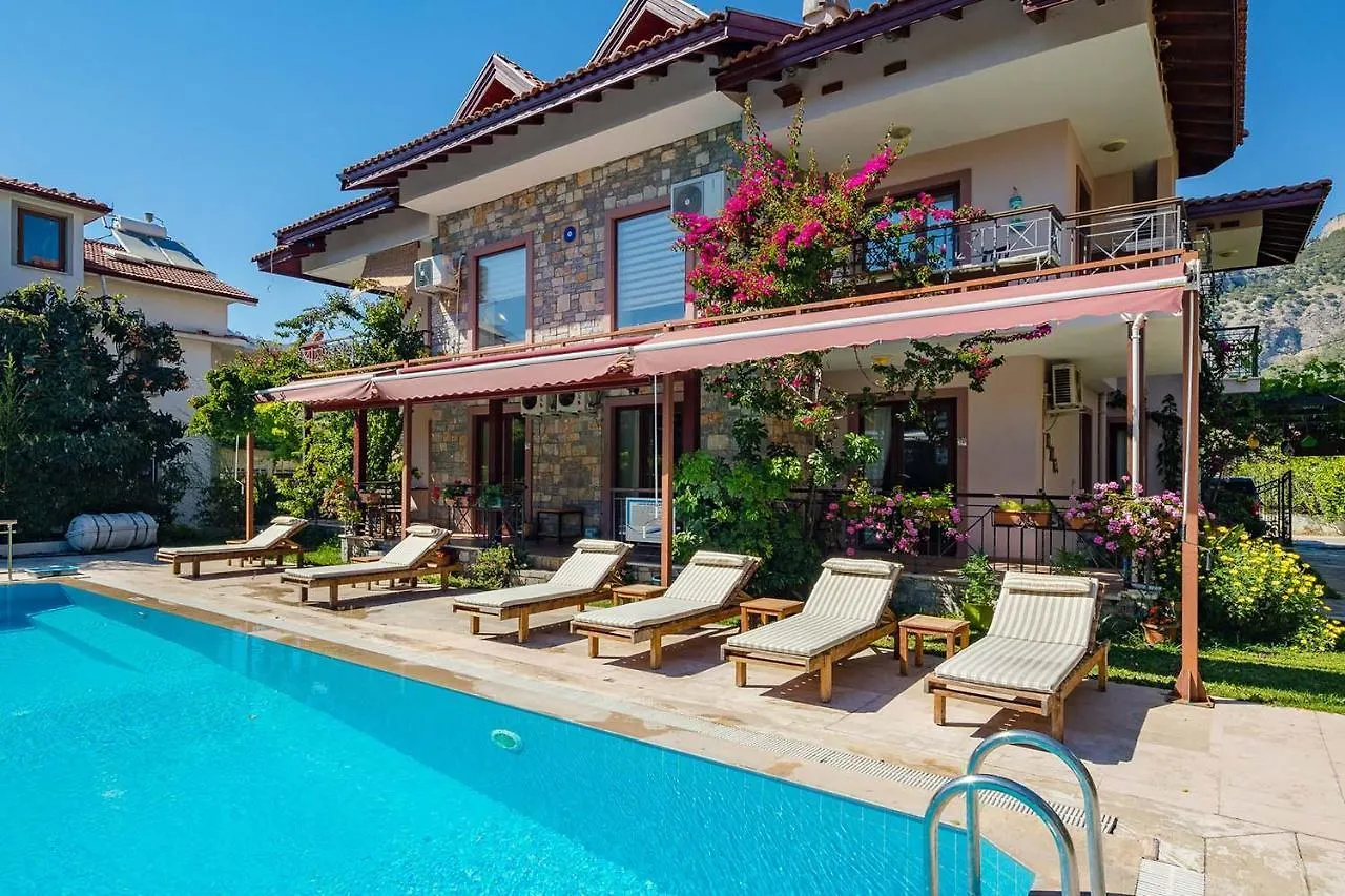 Vira Apart Suites Göcek Turecko